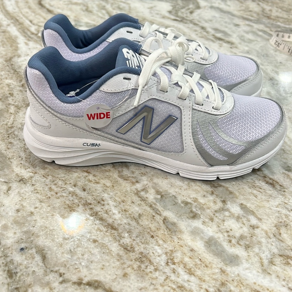 Women’s New Balance size 7.5 WIDE